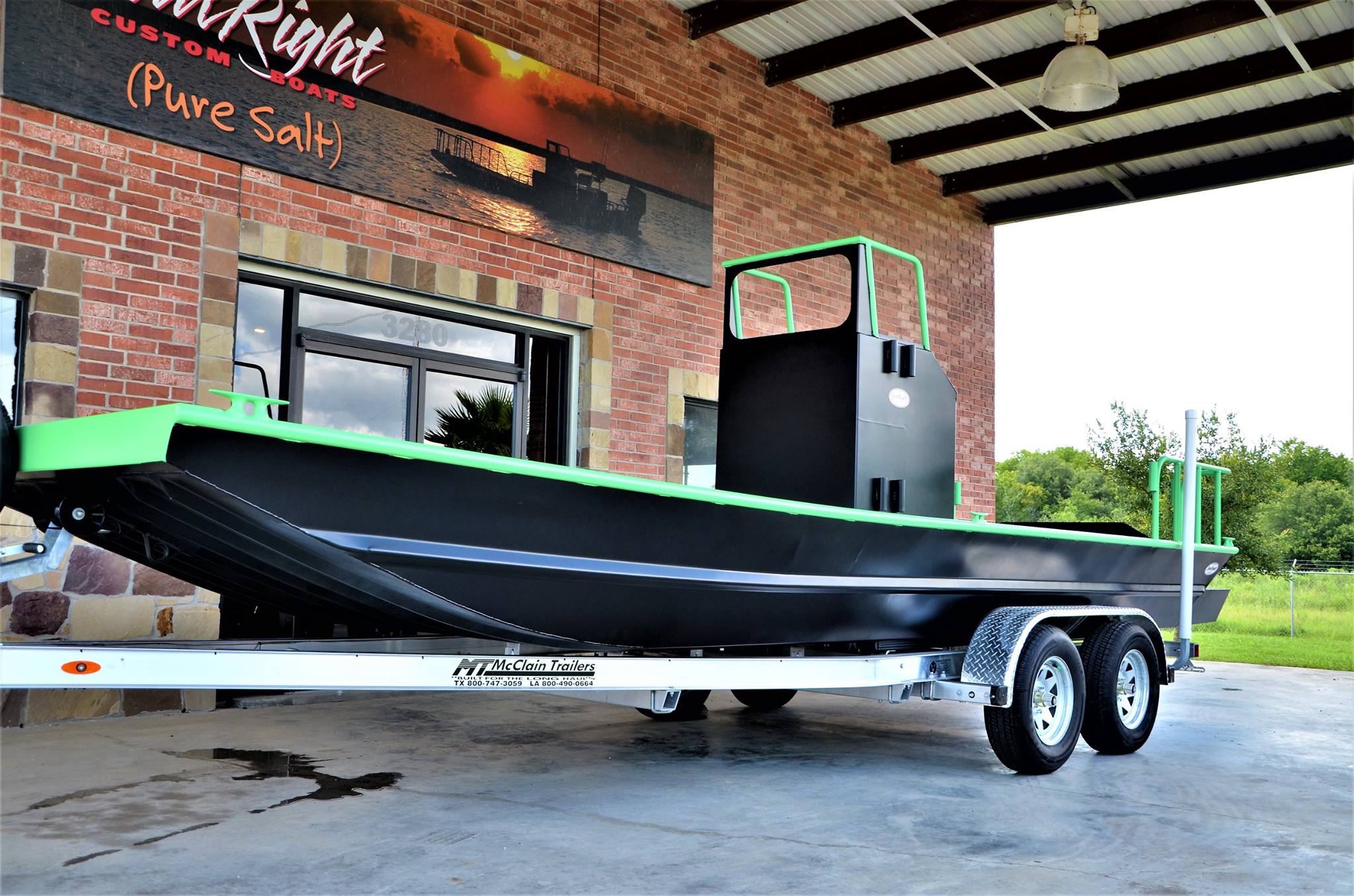 High Tide Boat Right Marine